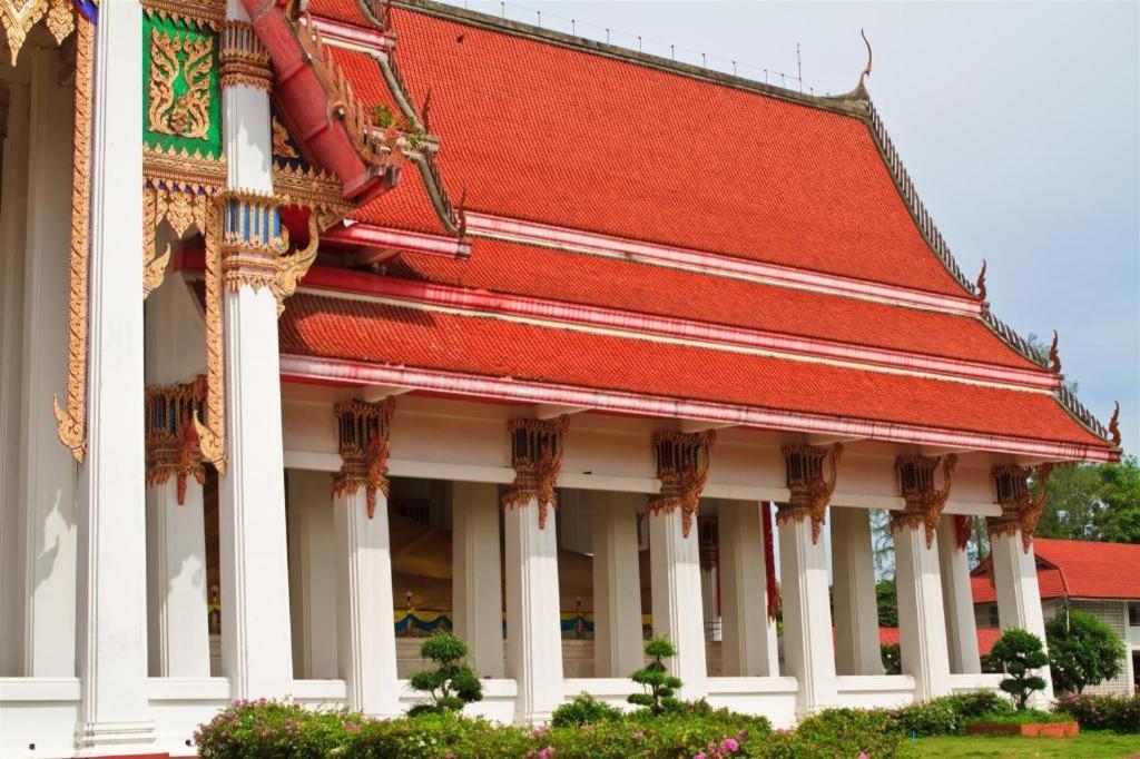 The Three Hat Yai Exterior photo