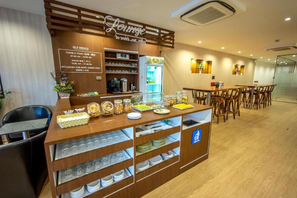 The Three Hat Yai Exterior photo